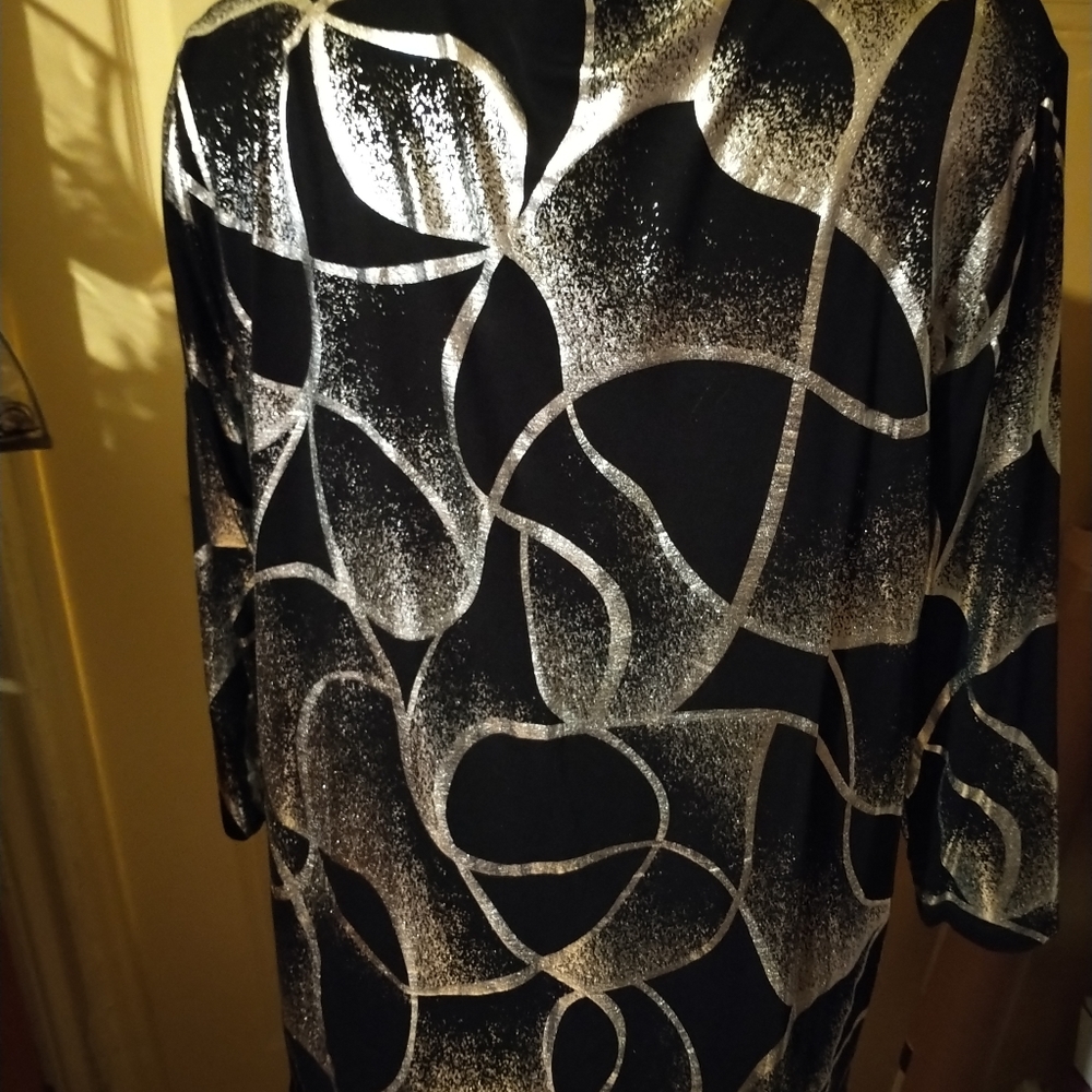 Silver and black elegant blouse